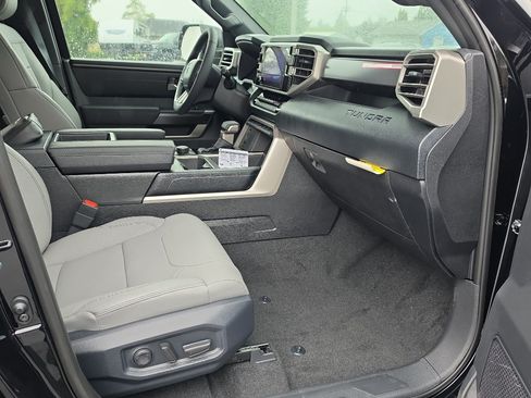 New 2026 Toyota Tundra SR5 AWD/4WD image 15