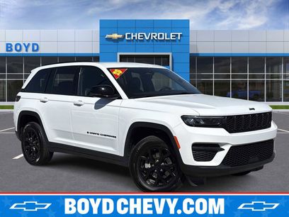 Used 2025 Jeep Grand Cherokee Altitude