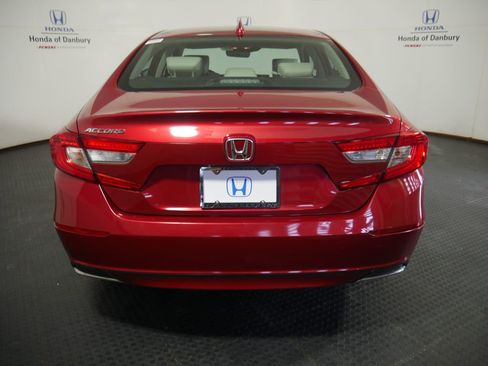 Certified 2018 Honda Accord EX-L image 9