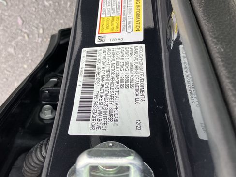 Certified 2024 Honda Civic EX-L image 29