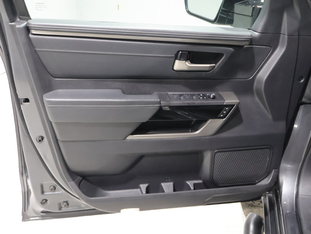 Used 2023 Toyota Tundra Limited AWD/4WD image 14