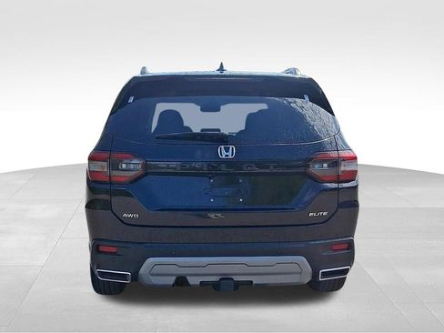 Used 2023 Honda Pilot Elite image 5