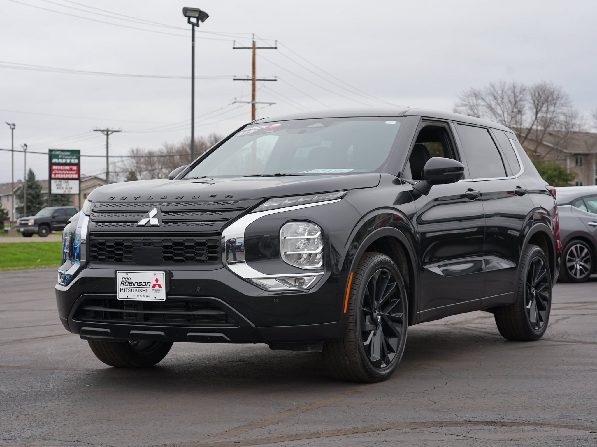 Used 2023 Mitsubishi Outlander SE Black Edition AWD/4WD image 8