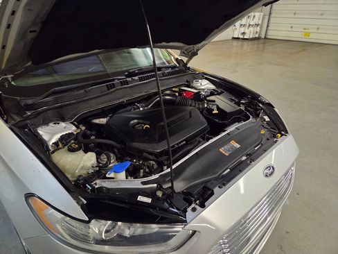 Used 2013 Ford Fusion SE FWD image 35