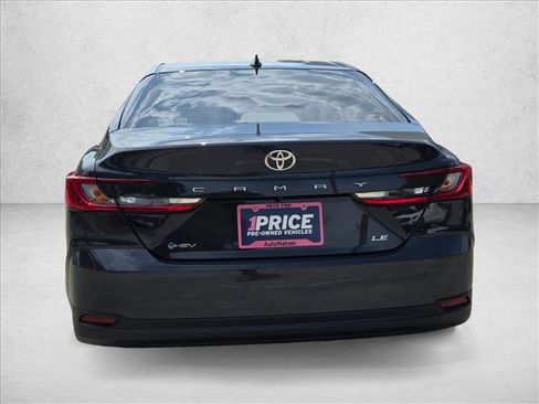 Used 2025 Toyota Camry LE FWD image 7