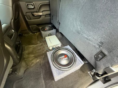 Used 2015 GMC Sierra 2500 Denali w/ Duramax Plus Package image 17