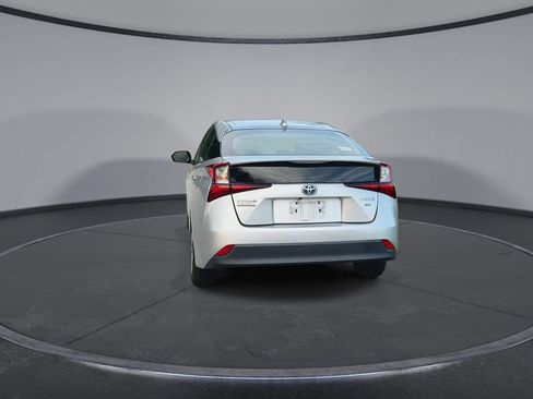 Used 2022 Toyota Prius L Eco FWD image 7