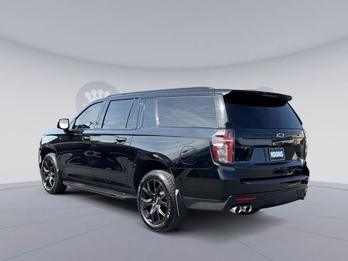 Used 2023 Chevrolet Suburban RST w/ Sport Performance Package AWD/4WD image 4