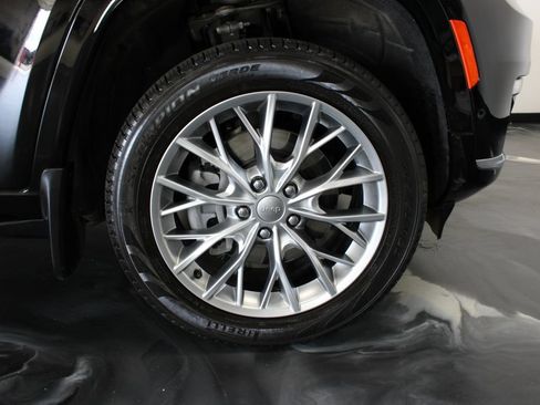 Used 2024 Jeep Grand Cherokee L Summit w/ MOPAR Finishing Package AWD/4WD image 30