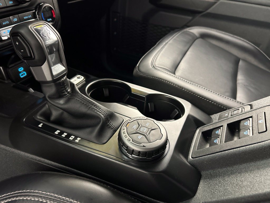 Used 2025 Ford Bronco Outer Banks AWD/4WD image 16