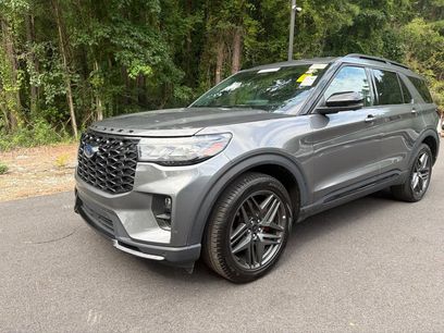 Used 2025 Ford Explorer ST-Line w/ ST-Line Street Pack