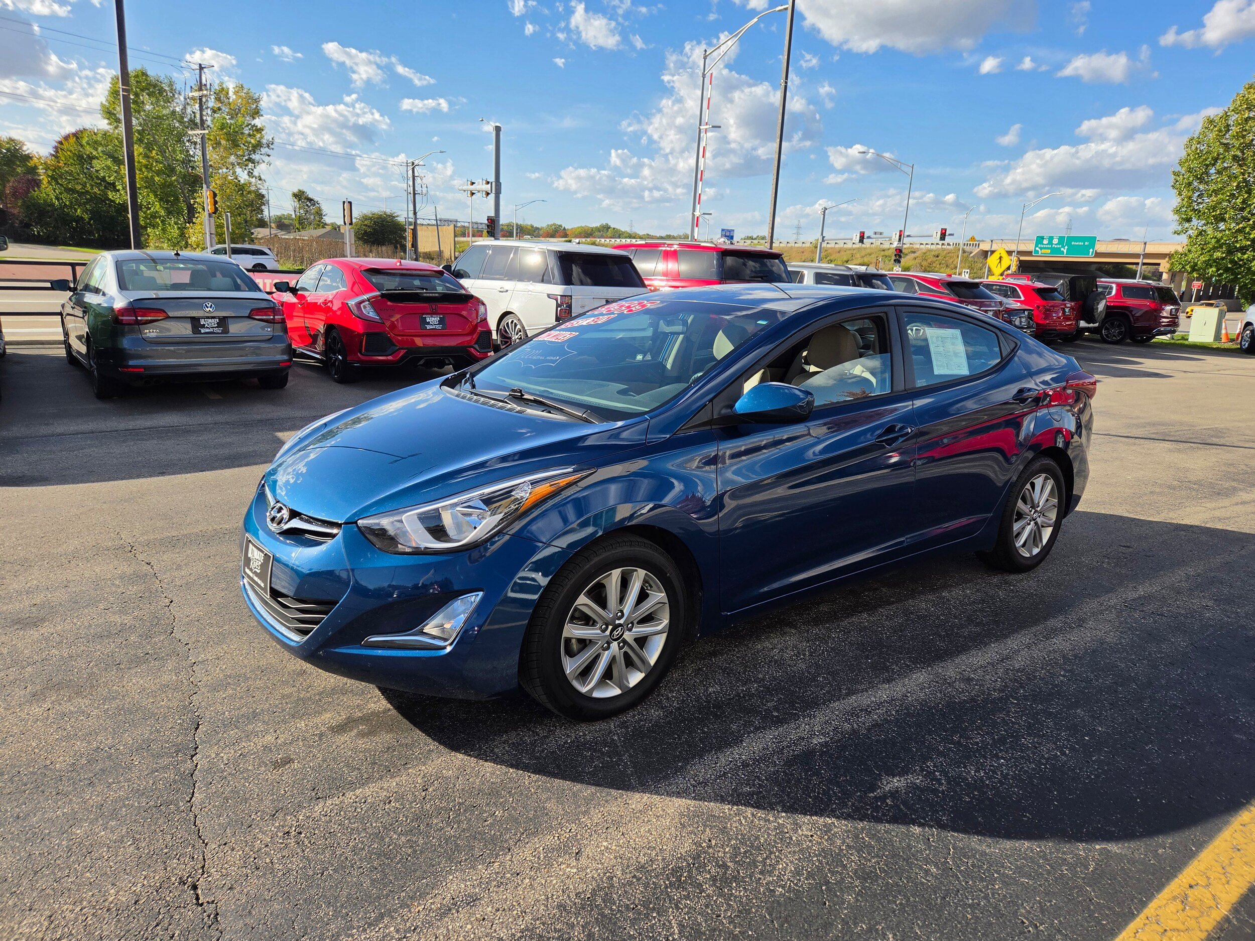 Used 2014 Hyundai Elantra SE w/ Option Group 02 FWD image 3