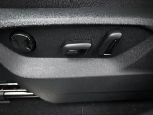 New 2026 Volkswagen Atlas Peak Edition image 17