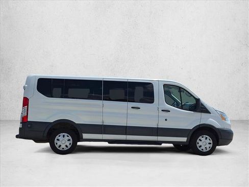 Used 2016 Ford Transit 350 XLT RWD image 4
