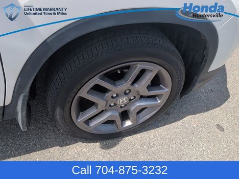 Used 2023 Honda Passport EX-L image 9