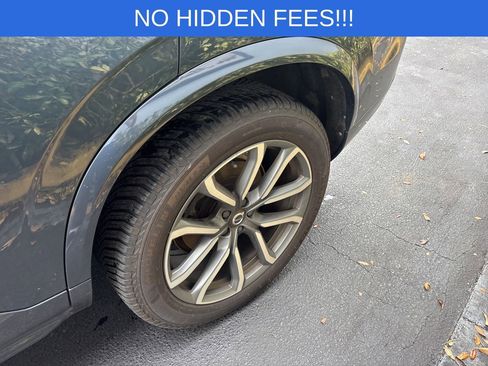 Used 2019 Volvo XC90 T5 Momentum w/ Multimedia Package image 9