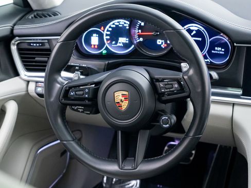 Certified 2022 Porsche Panamera GTS AWD/4WD image 12