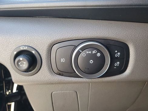 Used 2024 Ford Transit 350 XLT image 20