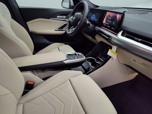 Used 2025 BMW X1 xDrive28i w/ Premium Package image 25