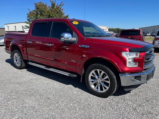 Used 2015 Ford F150 Lariat w/ Equipment Group 502A Luxury AWD/4WD image 4
