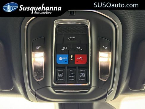 New 2025 Jeep Grand Cherokee Limited image 35