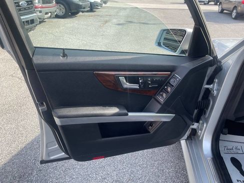 Used 2012 Mercedes-Benz GLK 350 4MATIC image 11