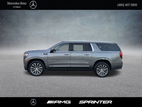 Used 2021 GMC Yukon XL Denali w/ Denali Premium Package image 2