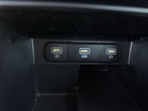 Used 2022 Kia Sorento LX FWD image 18