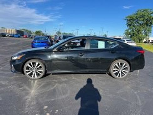 Used 2021 Nissan Altima 2.5 SR FWD image 6