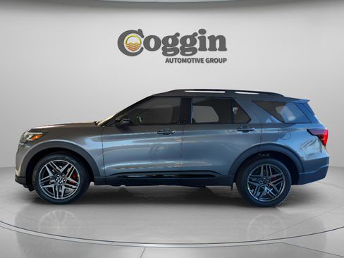 New 2026 Ford Explorer ST w/ Sun And Sound Package image 3