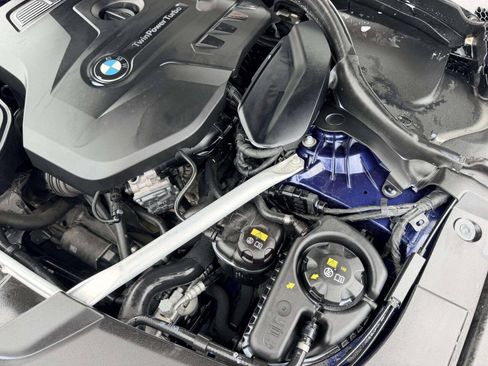 Used 2019 BMW 530i xDrive AWD/4WD image 12