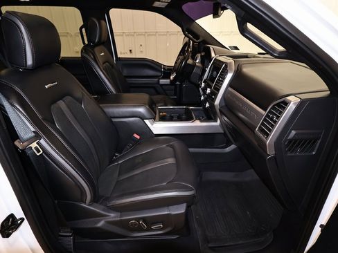 Used 2020 Ford F250 Platinum image 18