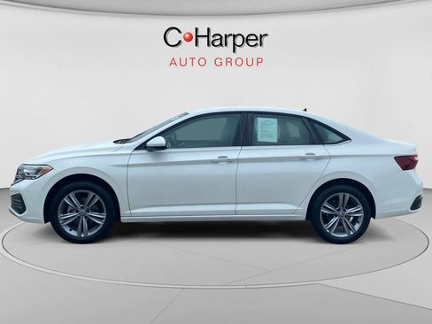 Used 2023 Volkswagen Jetta SE FWD image 6