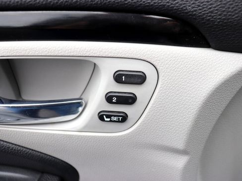 Used 2016 Honda Pilot Touring image 59