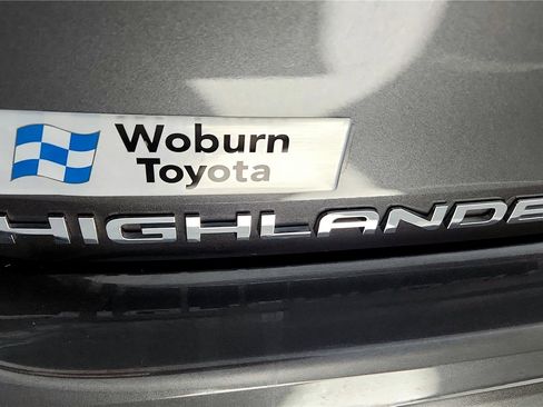 Certified 2024 Toyota Highlander LE image 13