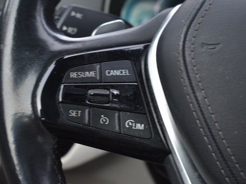 Used 2023 BMW 530e xDrive w/ Convenience Package image 16