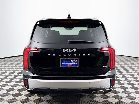 Used 2023 Kia Telluride S w/ S Sunroof Package image 6