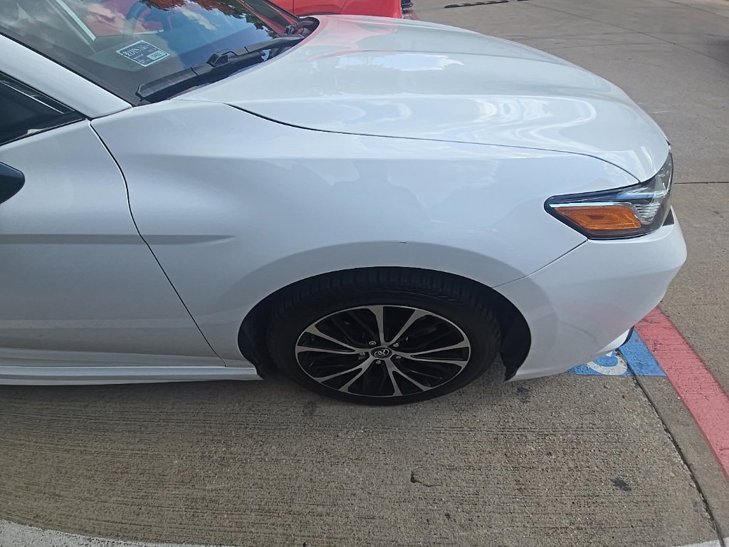 Used 2019 Toyota Camry SE FWD image 17