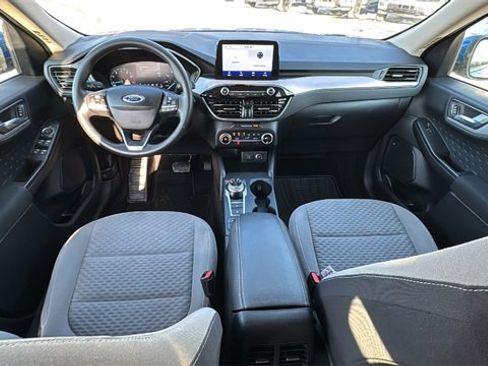 Certified 2020 Ford Escape SE image 12
