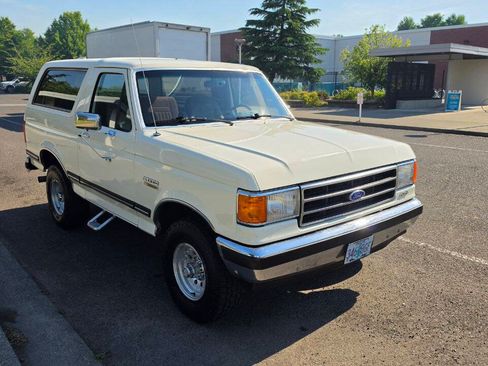 Used 1990 Ford Bronco AWD/4WD image 3