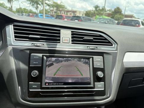 Used 2021 Volkswagen Tiguan S AWD/4WD image 23