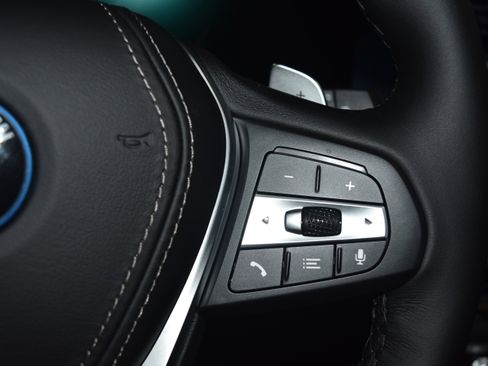 New 2026 BMW X5 xDrive50e w/ Executive Package image 9