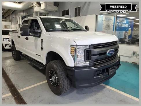 Used 2019 Ford F250 XL w/ Power Equipment Group AWD/4WD image 1