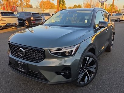 New 2026 Volvo XC40 B5 Ultra w/ Protection Package Premier