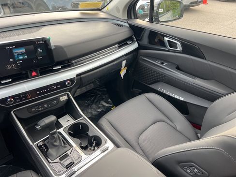 New 2026 Kia Carnival SX Prestige image 11