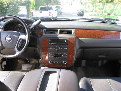 Used 2007 Chevrolet Tahoe LT w/ 1LT Special Edition AWD/4WD image 19
