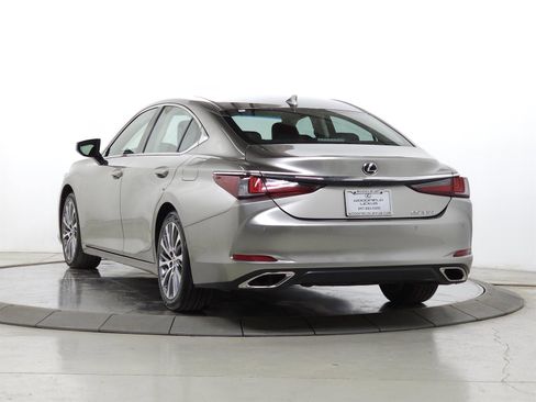 Used 2019 Lexus ES 350 Premium image 5