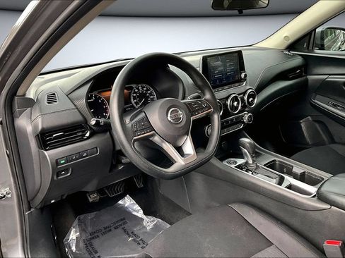 Used 2023 Nissan Sentra SV FWD image 17