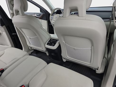 Used 2017 Volvo XC90 T6 Momentum w/ Vision Package AWD/4WD image 11