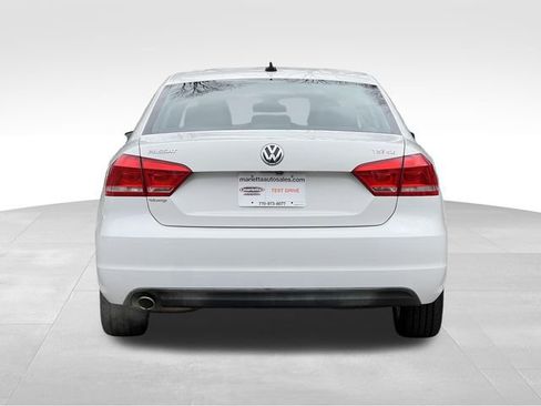 Used 2015 Volkswagen Passat 1.8T SE image 4